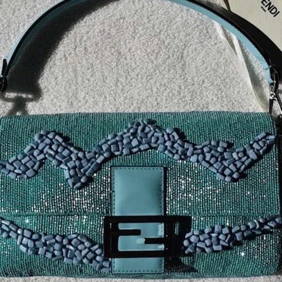Fendi Baguette - Picture 1 of 3